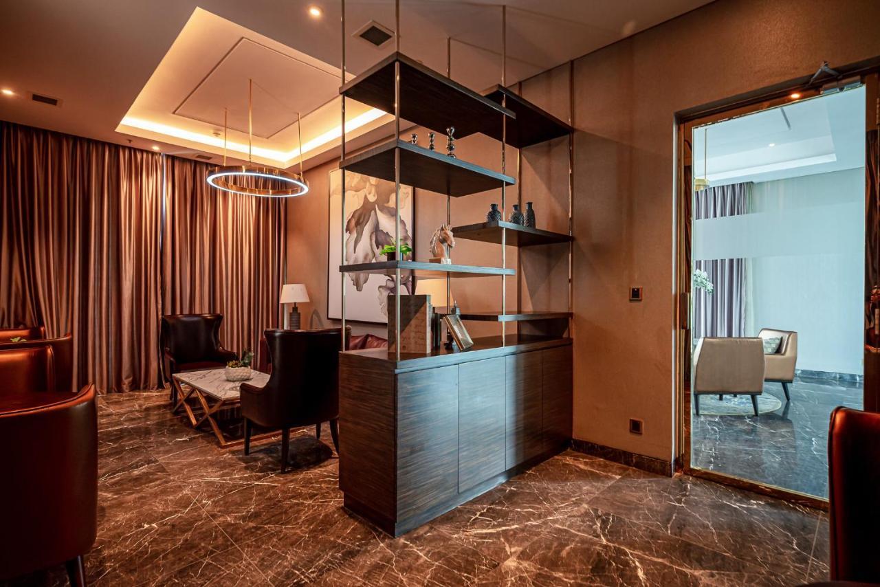 Апартаменти Luxury Retreat D1Mension Хошимін Екстер'єр фото